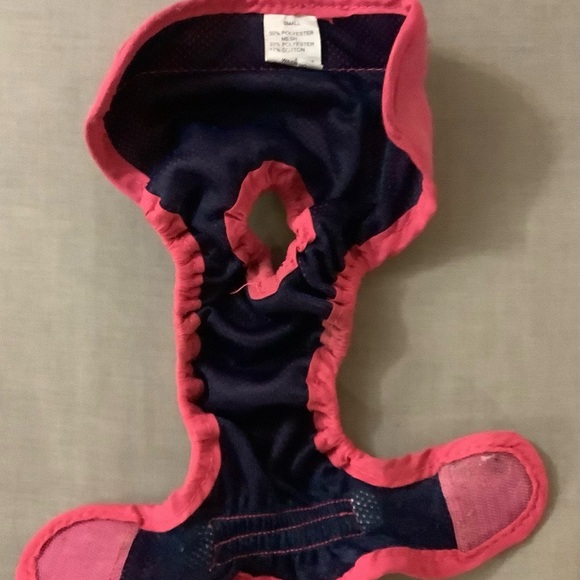 Dog diapers, Simple Solution Brand for female, size small - Picture 4 of 4